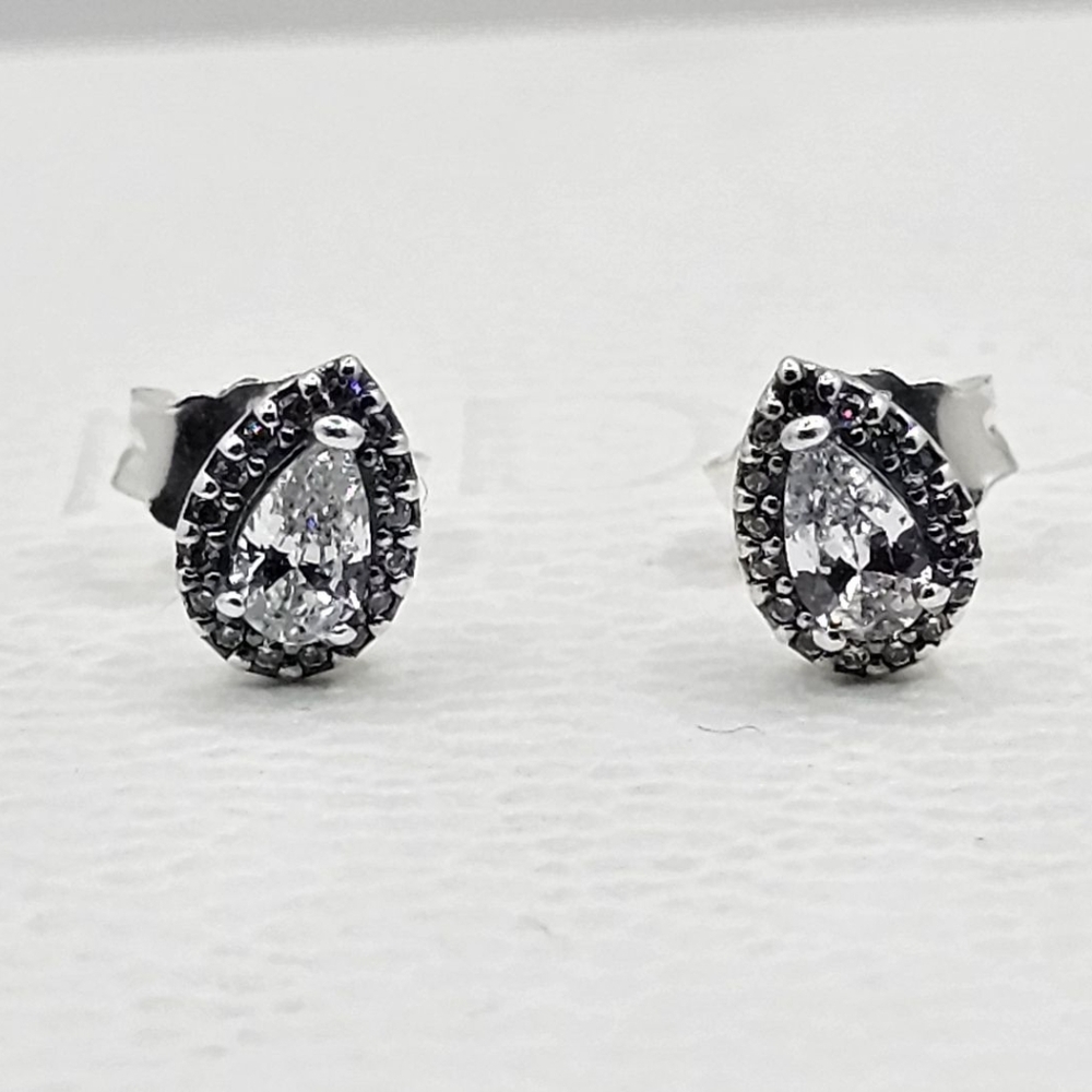 ❤️ Authentic Pandora TEARDROP STUD EARRINGS